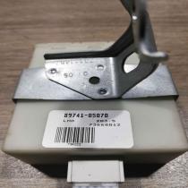 89741 05070 73668012  Door control unit/module Toyota Avensis T250