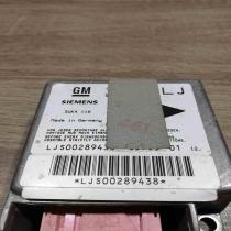 90492467 5wk4110  Airbag control unit/module Opel Omega B1
