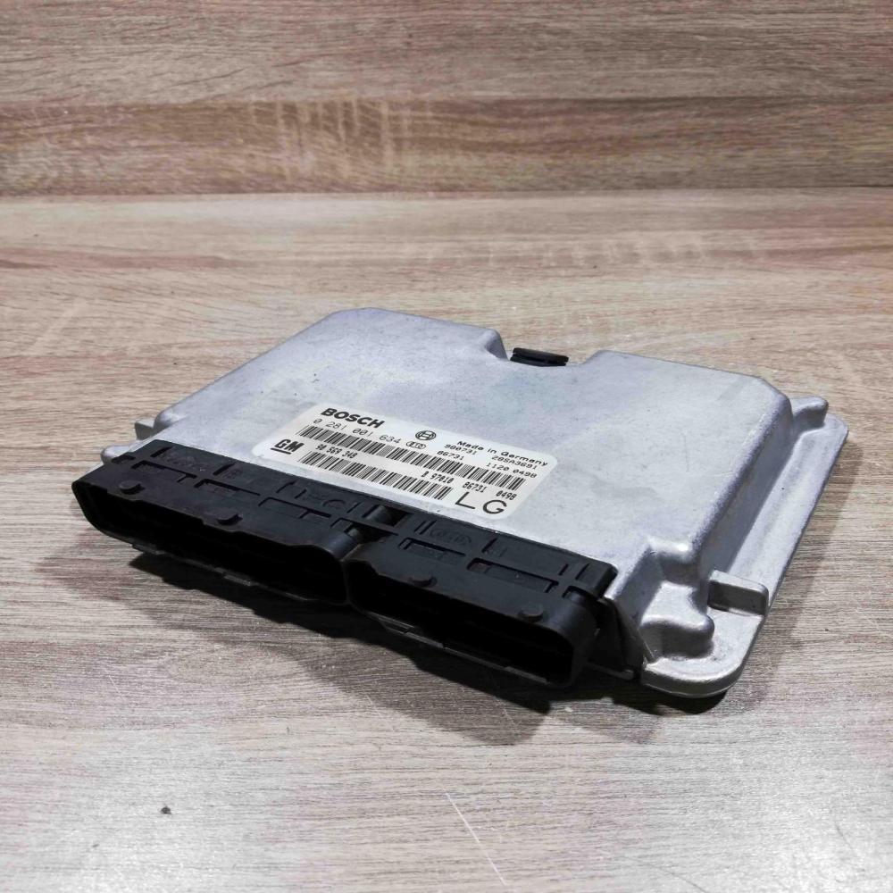 90569348 0281001634  Engine control unit/module Opel Astra J