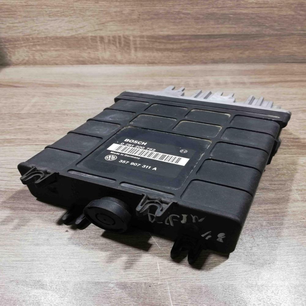 357907311a 0261200752  Engine control unit/module ECU Volkswagen PASSAT B3