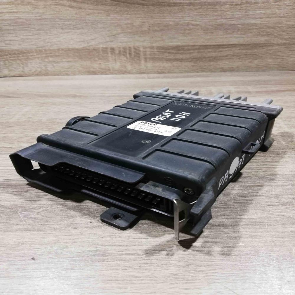 893907404f 0261200228  Engine control unit/module ECU Volkswagen PASSAT B3