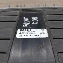 893907404f 0261200228  Engine control unit/module ECU Volkswagen PASSAT B3
