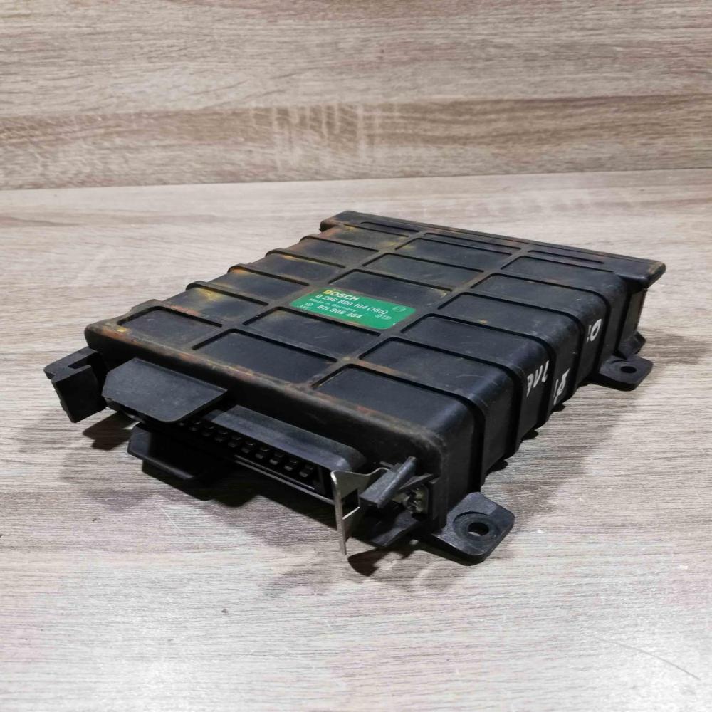 811906264 0280800104  Engine control unit/module ECU Volkswagen PASSAT B3