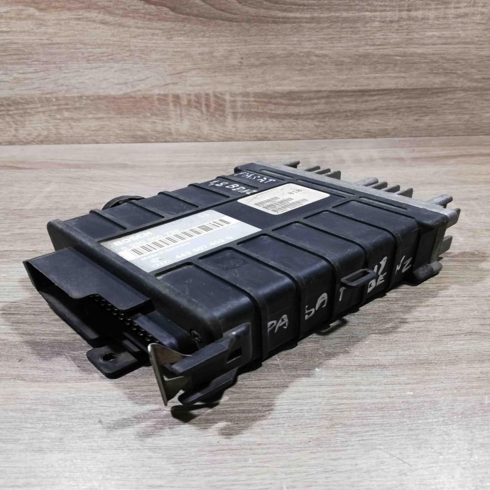 443907403g 0280000739  Engine control unit/module ECU Volkswagen PASSAT B3