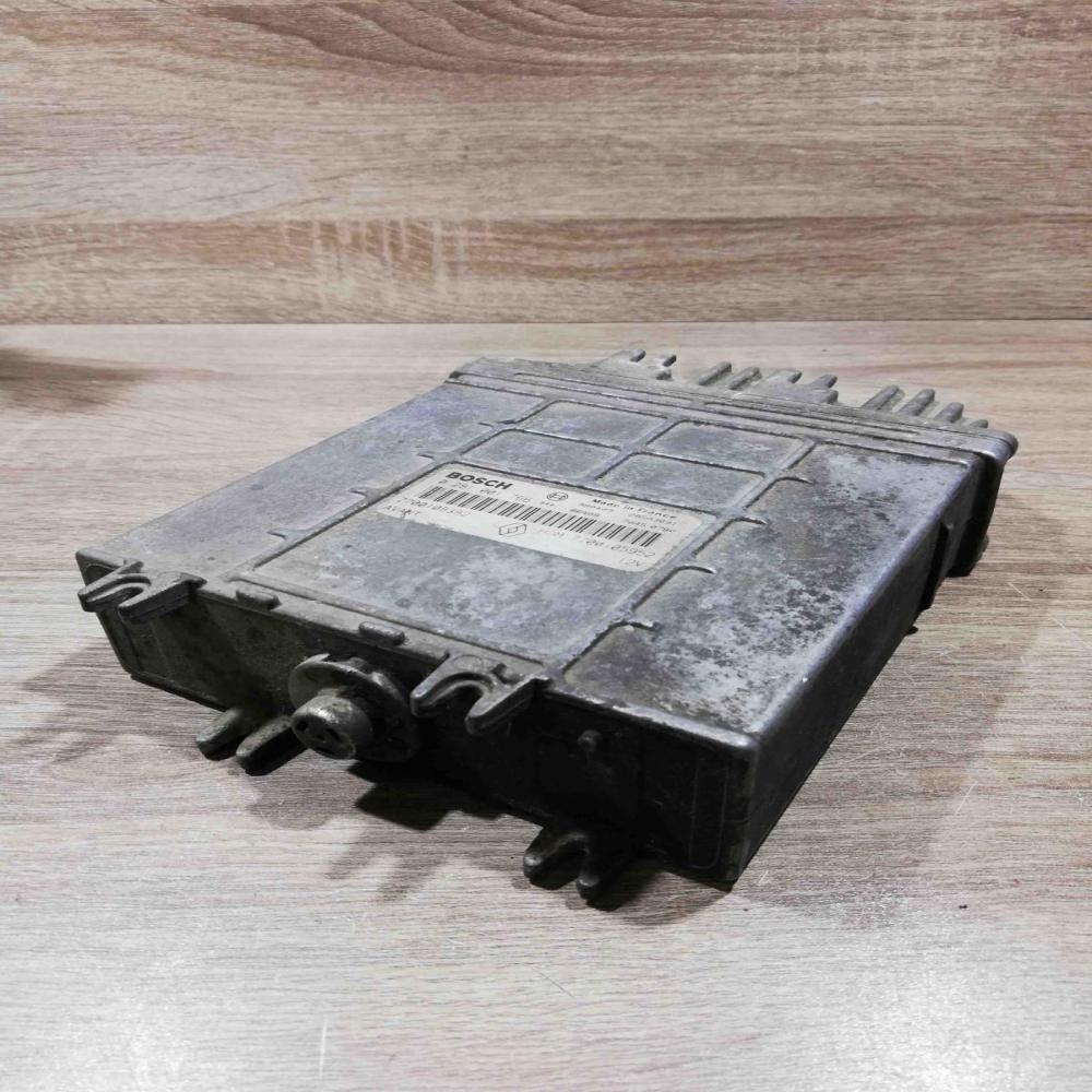 7700108382 0281001766 hom7700105952 Engine control unit/module ECU Renault Lagun