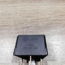 8k0951253   Other relay Audi A6 S6 C6 4F