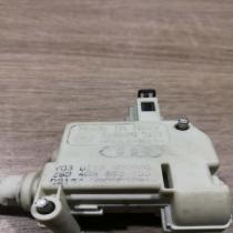zs3469862 2s8862153  Fuel tank cap lock Audi A4 S4 B5 8D