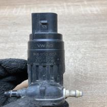 1K6955651   Windscreen/windshield washer pump Volkswagen Tiguan