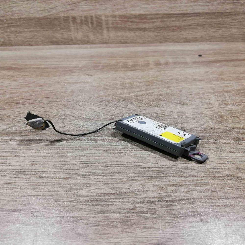 4b5035225g 11711501  Aerial antenna amplifier Audi A6 S6 C5 4B