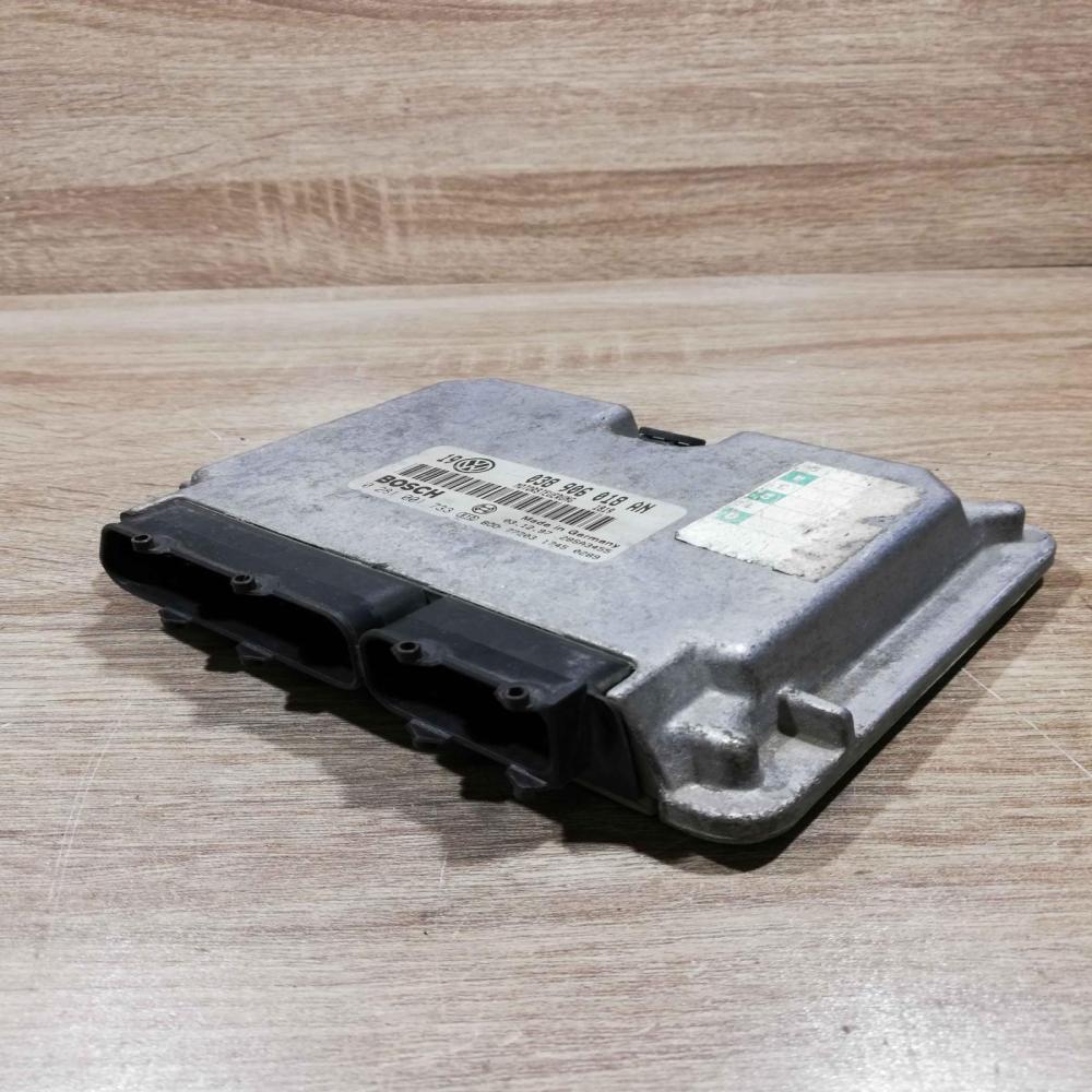 038906018an 0281001733 28sa3455 Engine control unit/module ECU Volkswagen Golf I