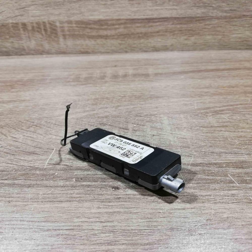 3c9035552a 12014600  Aerial antenna amplifier Volkswagen PASSAT B6