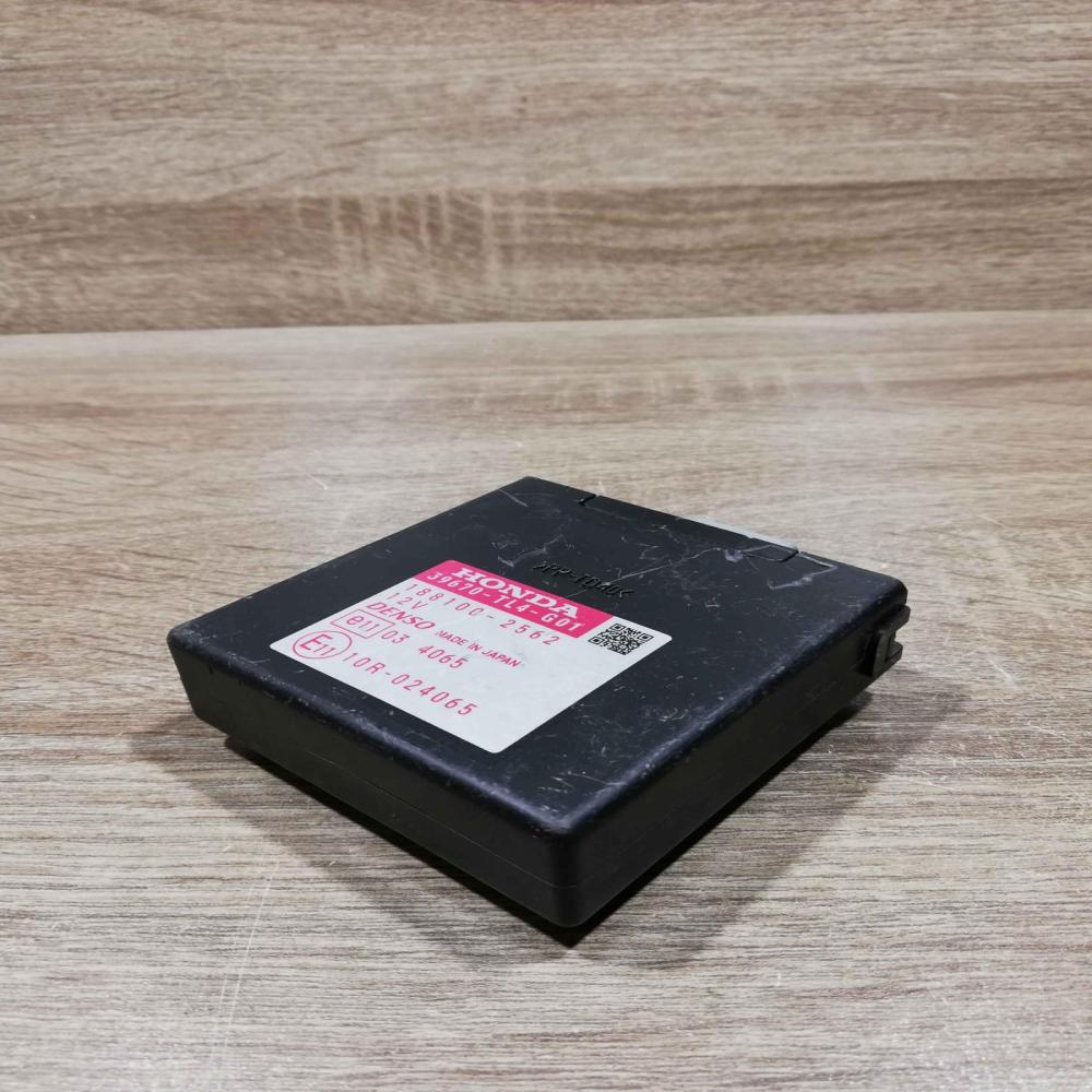 39670 tl4 g01 188100 2562  Parking PDC control unit/module Honda Accord