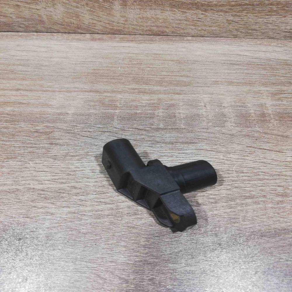 7792256 05   Camshaft position sensor BMW 5 E60 E61
