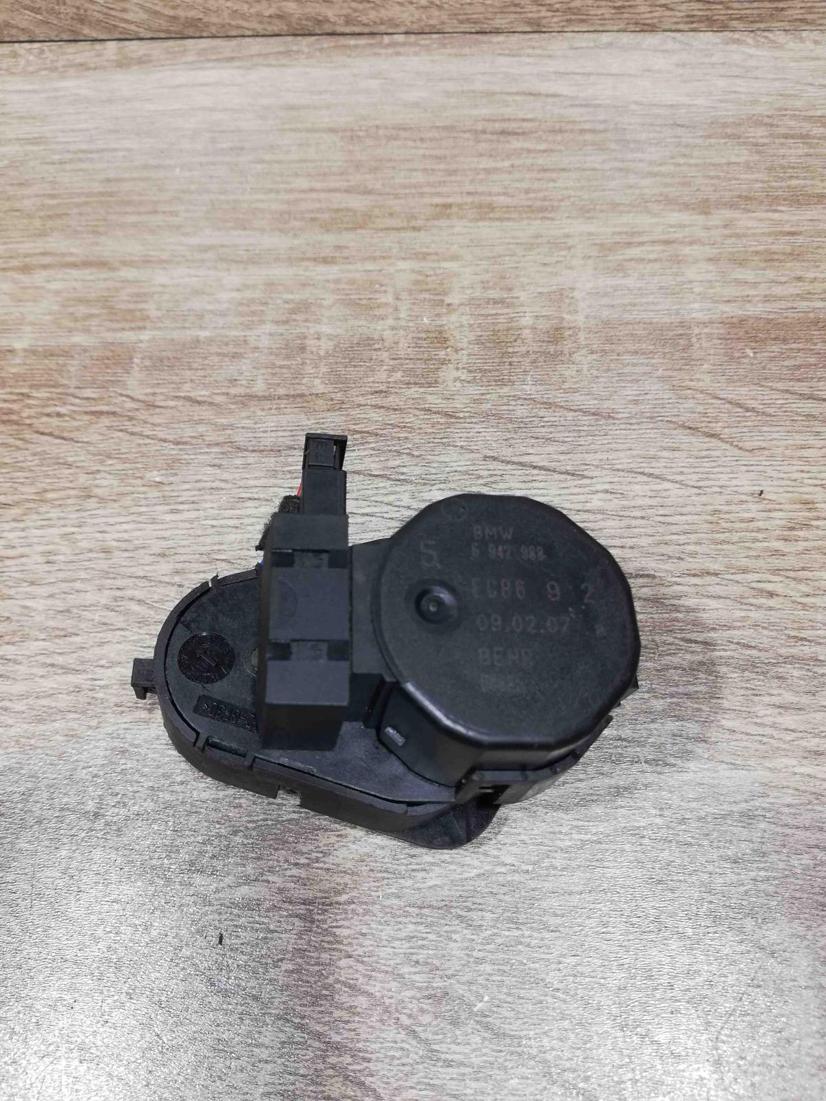 6942988   Air flap motor/actuator BMW 5 E60 E61