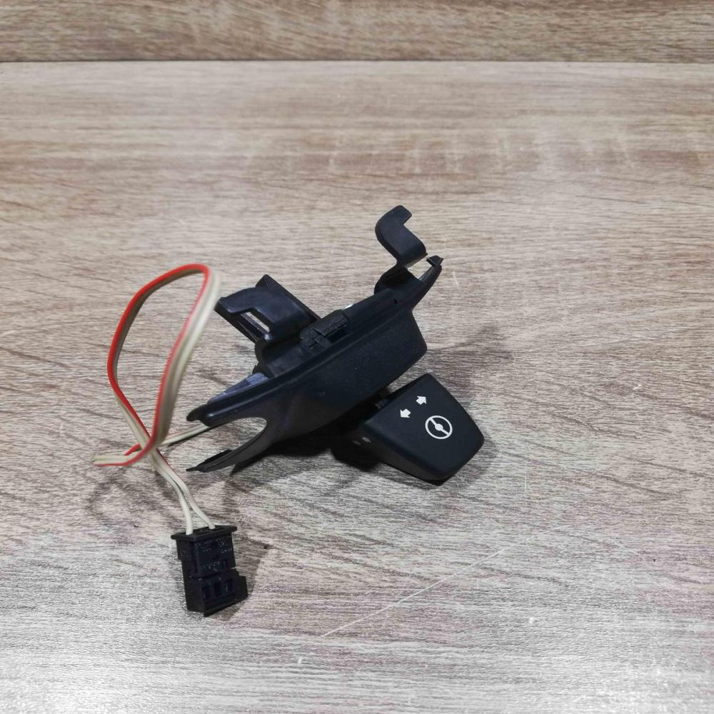 6966710 6131 6966710  Steering wheel adjustment switch BMW X5 E70