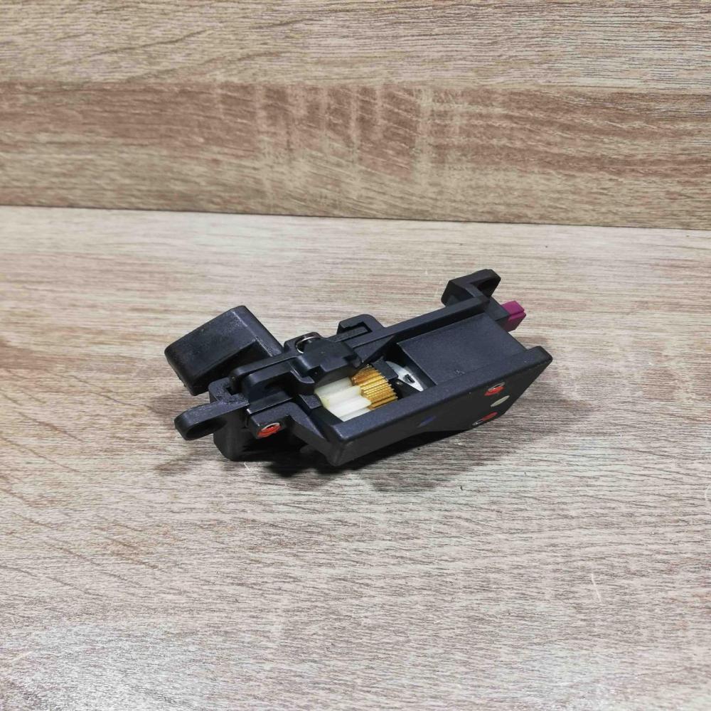 9918003265   Curtain motor BMW 5 E60 E61