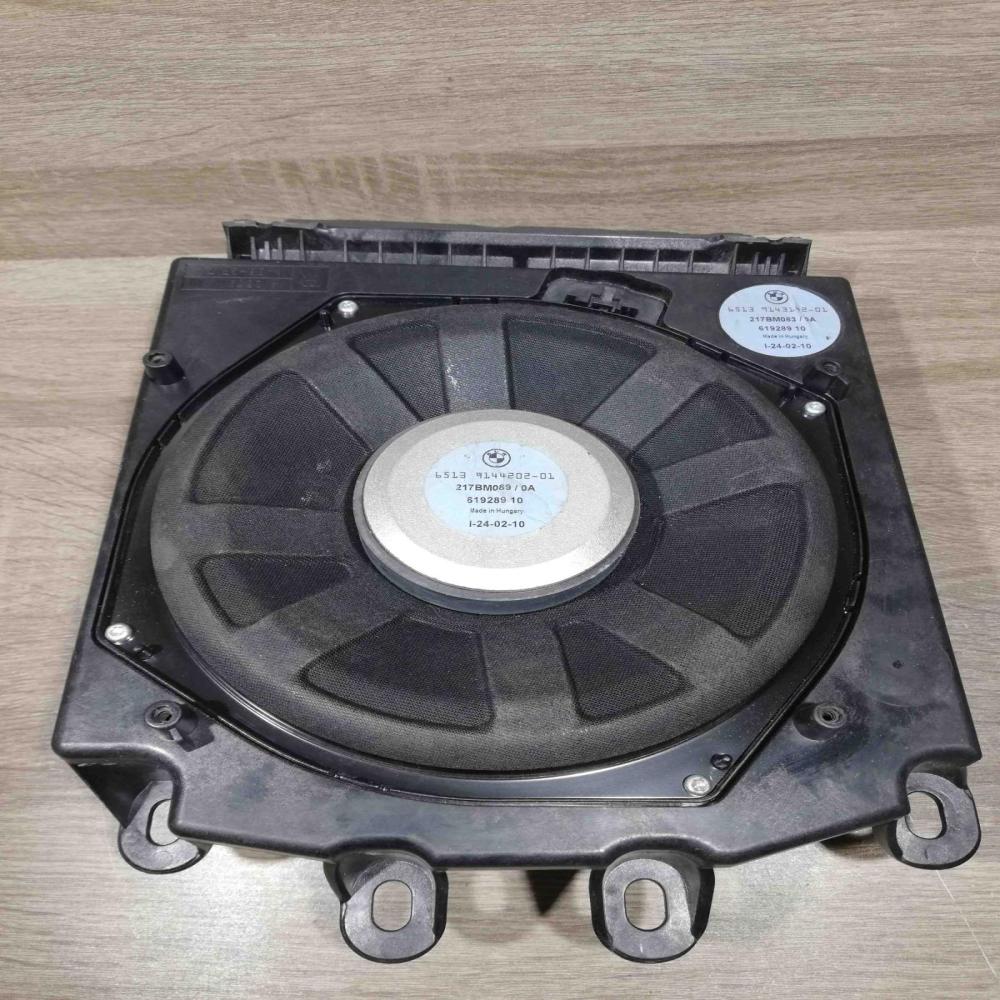 9143142 01 61928910 9144202 Subwoofer speaker BMW 5 E60 E61