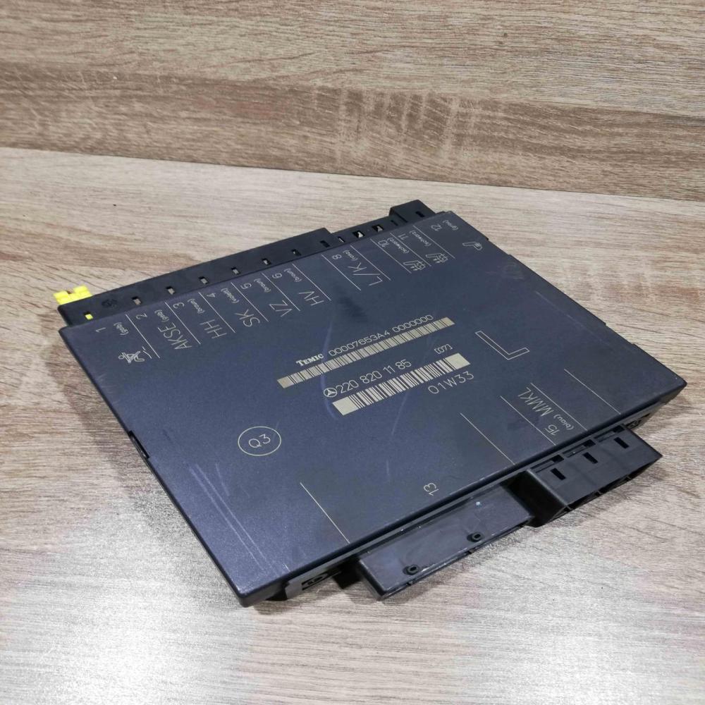 2208201185 00007653a4  Seat control module Mercedes-Benz S W220