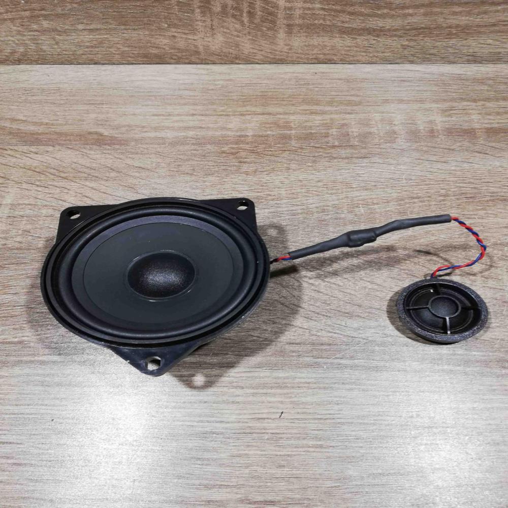 9151864 01 18820010 6949736 04 Panel speaker BMW X5 E70