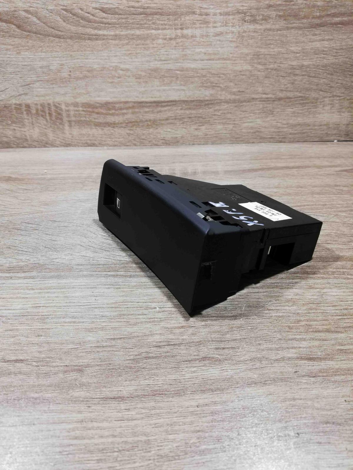 6944556 04 13k  Electric window control switch BMW X5 E53