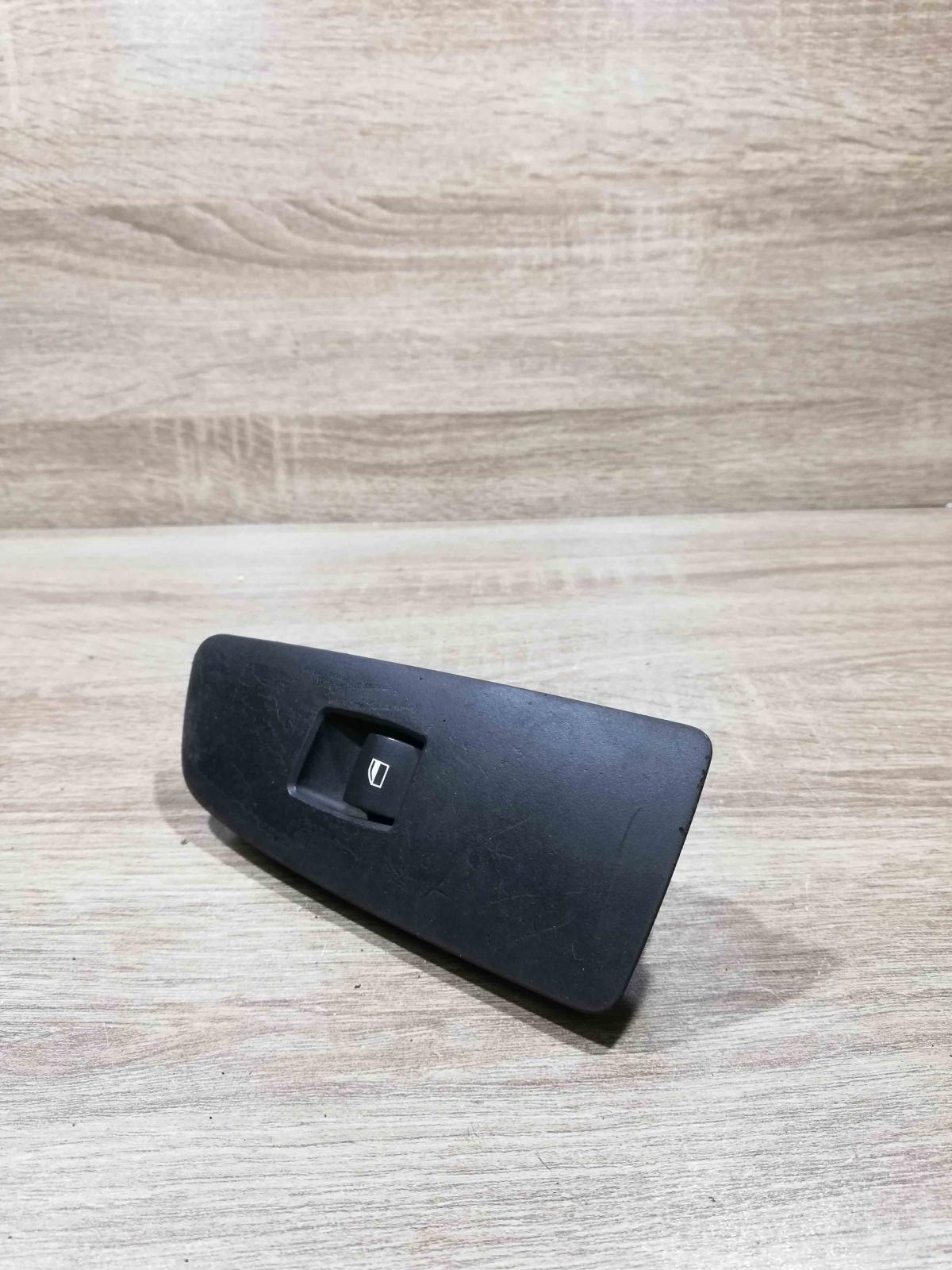 6935534 1597 9800  Electric window control switch BMW 1 E81 E87