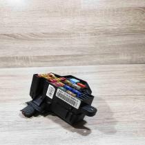 206 0349646 41102095 01  Fuse module Audi A4 S4 B5 8D