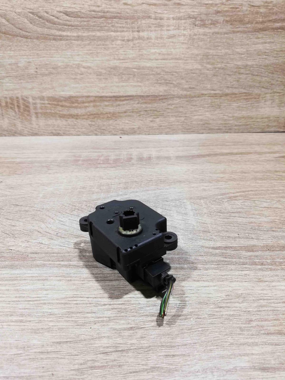 3m5h 19e616 ab   Air flap motor/actuator Ford C-MAX II