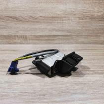 1928   Tailgate boot lock/latch motor Toyota Corolla Verso AR10