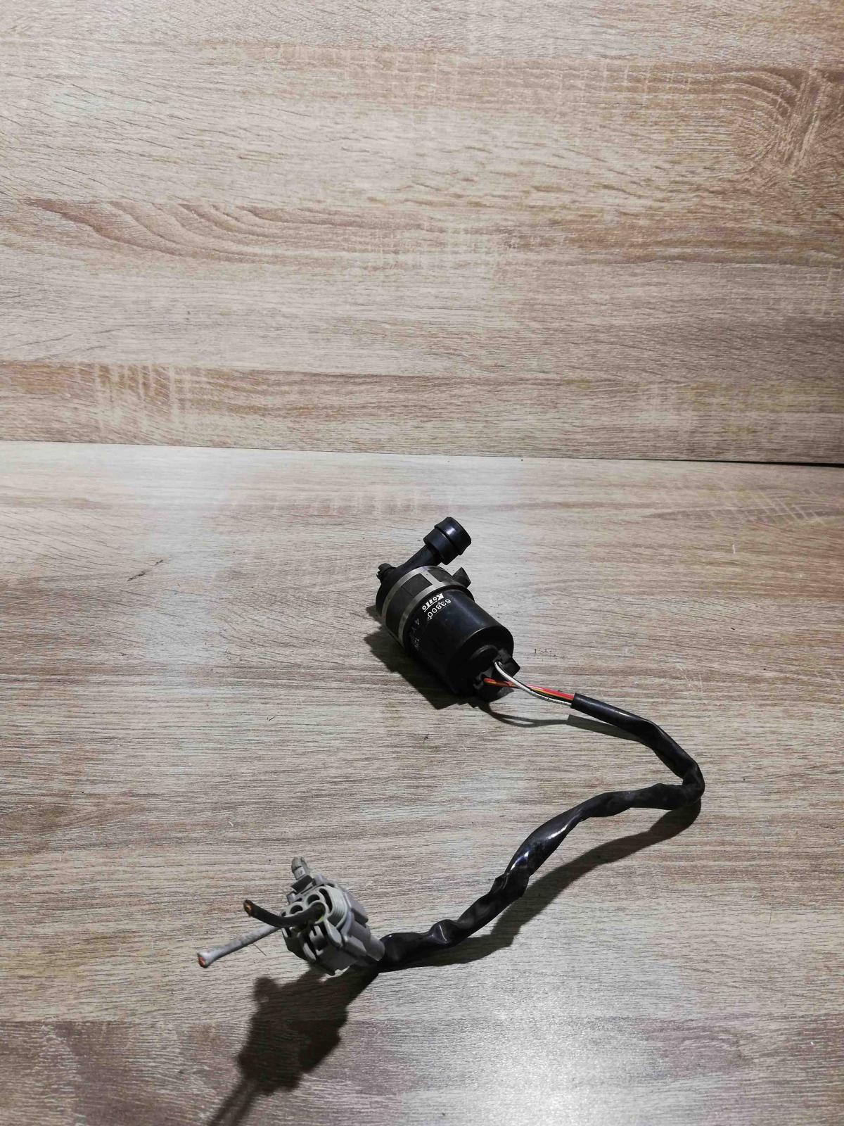 63800 4y3  Electric auxiliary coolant/water pump Nissan Murano Z50