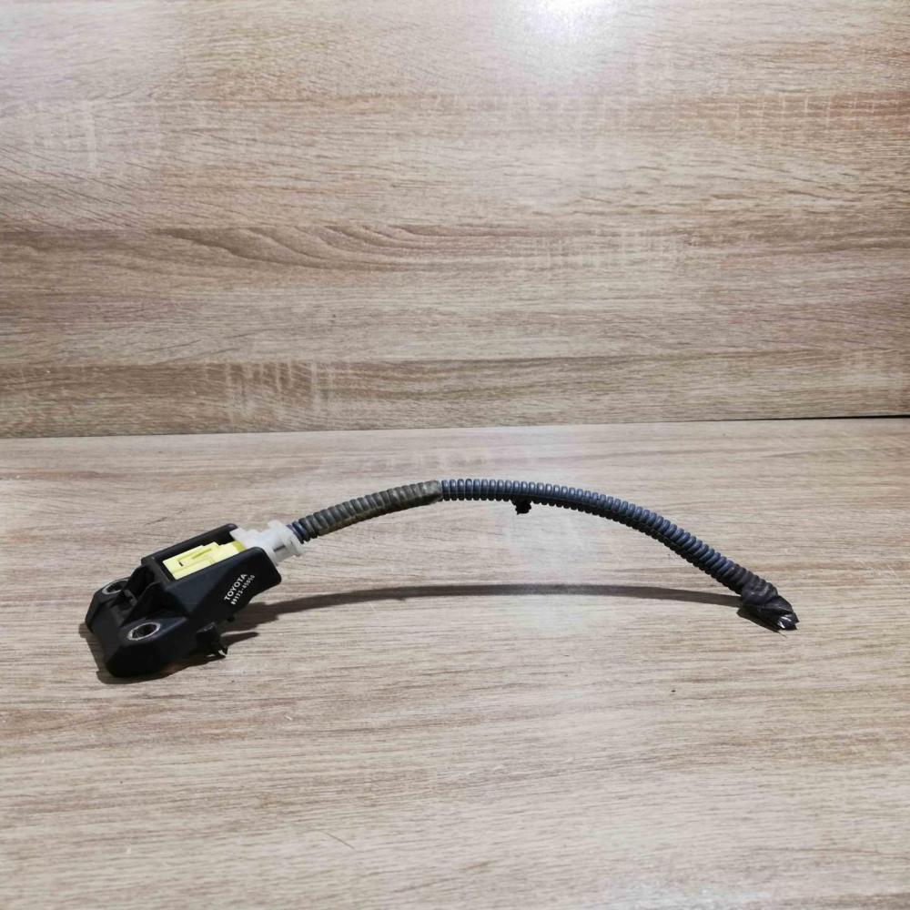89173 45050   Airbag deployment crash/impact sensor Lexus RX 450H