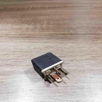 003510 11   Other relay Peugeot 605