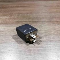 895951254 899970  Other relay Audi 100 S4 C4
