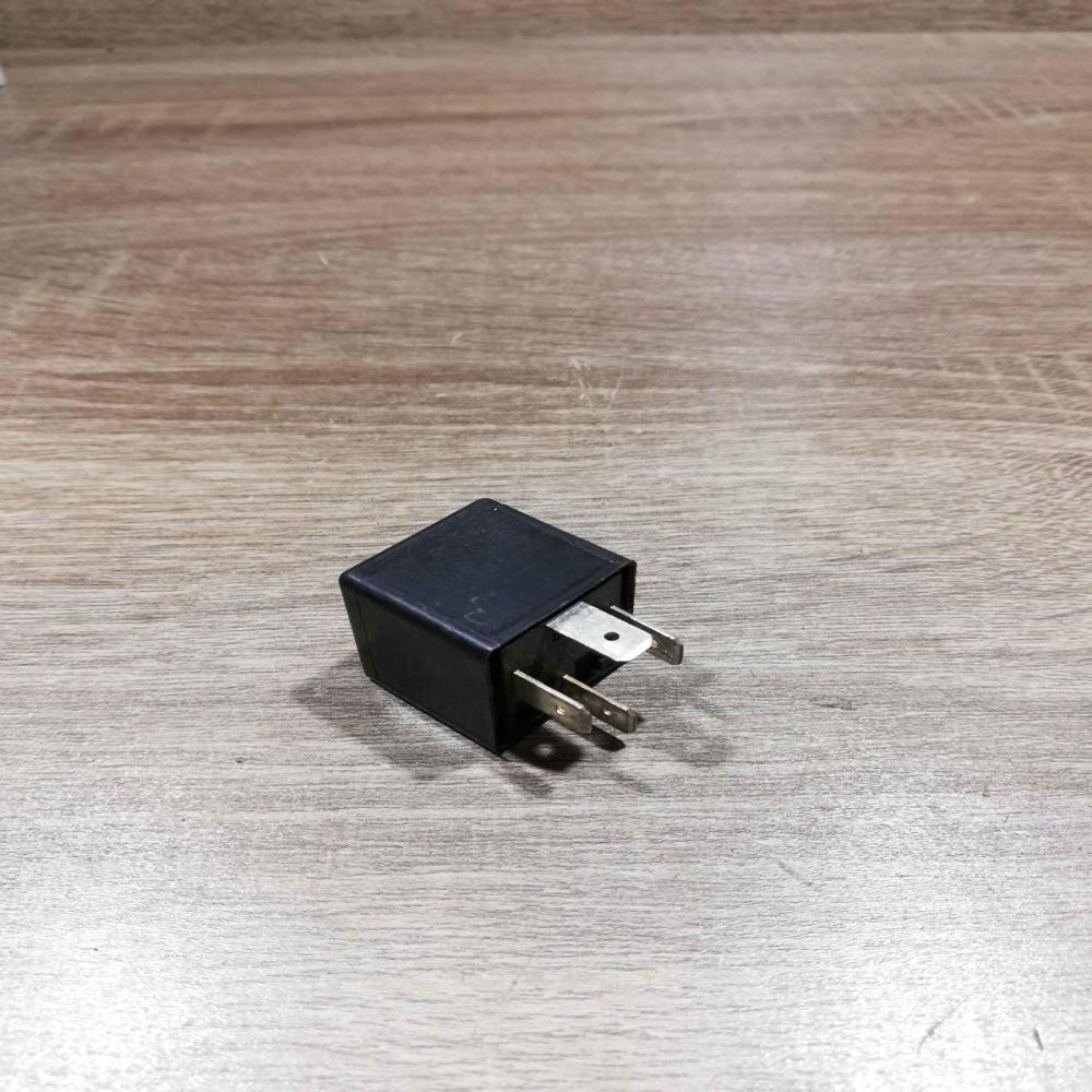 90464760   Other relay Opel Vectra B