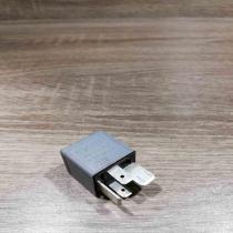 8d0951253 370 Silver Other relay Volkswagen PASSAT B5.5