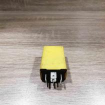 447959875 5ds004 433 01 Yellow Other relay Volkswagen PASSAT B5.5