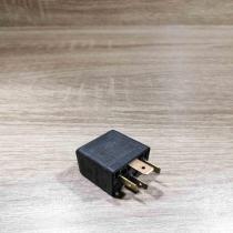 431951253h 0332014156  Other relay Audi A6 S6 C5 4B