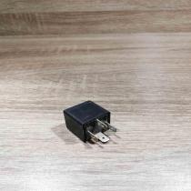 90464760 v23134 k52 x220  Other relay Opel Vectra C