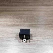 90464760 v23134 k52 x220  Other relay Opel Vectra C