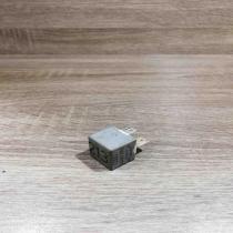 443951253j 899511 213 Silver Other relay Audi A4 S4 B5 8D
