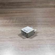 8d0951253 370 White Other relay Volkswagen PASSAT B5.5
