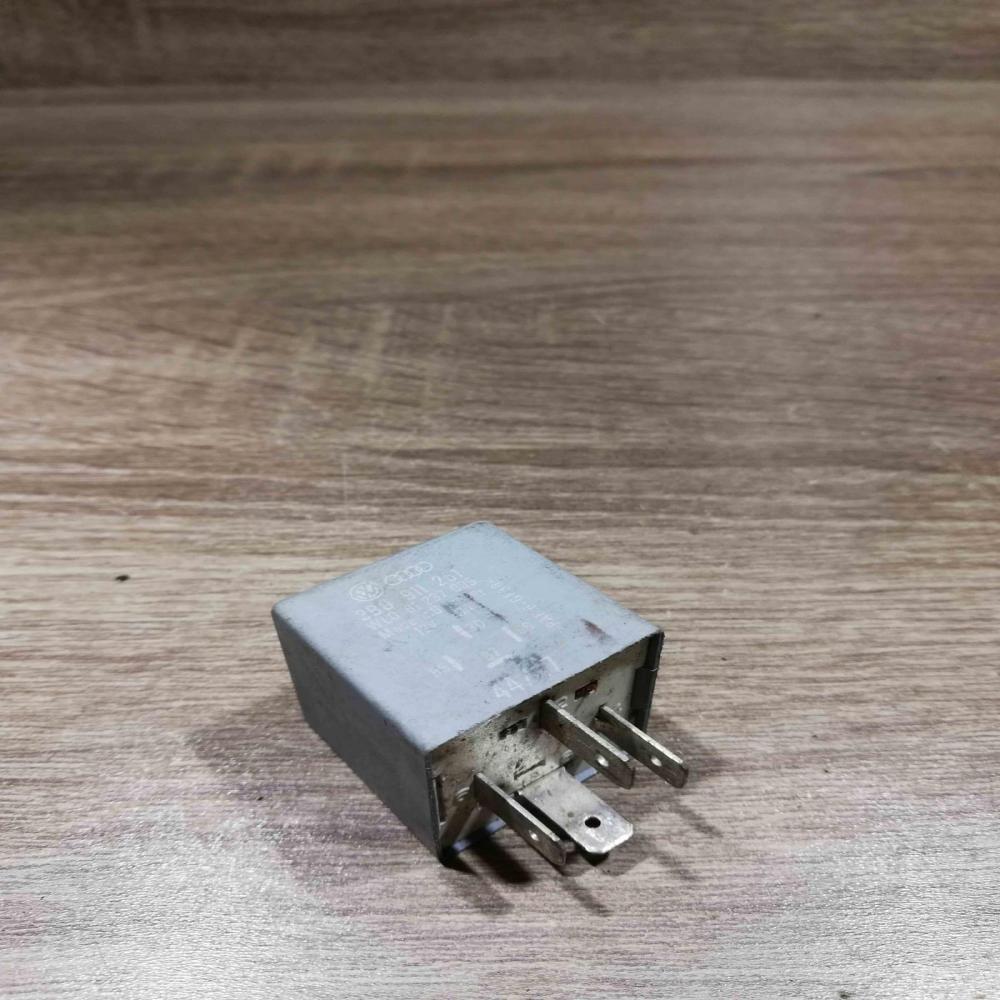 3b0911251 wl061237009 185 Silver Other relay Volkswagen Sharan