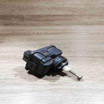 1h0941295e   Headlight level adjustment motor Volkswagen PASSAT B5