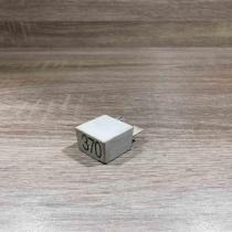 8d0951253 370 White Other relay Audi Q7 4L