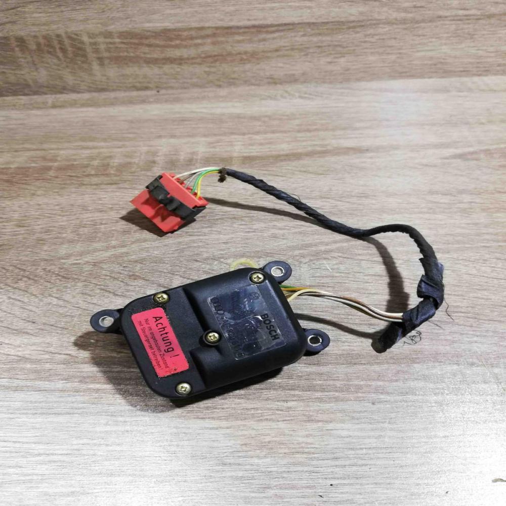 4a0820511b 0132801022  Air flap motor/actuator Audi 100 S4 C4