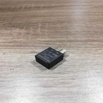 9441161 033512a  Other relay Volvo S60