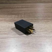 90069864   Other relay Opel Omega B2