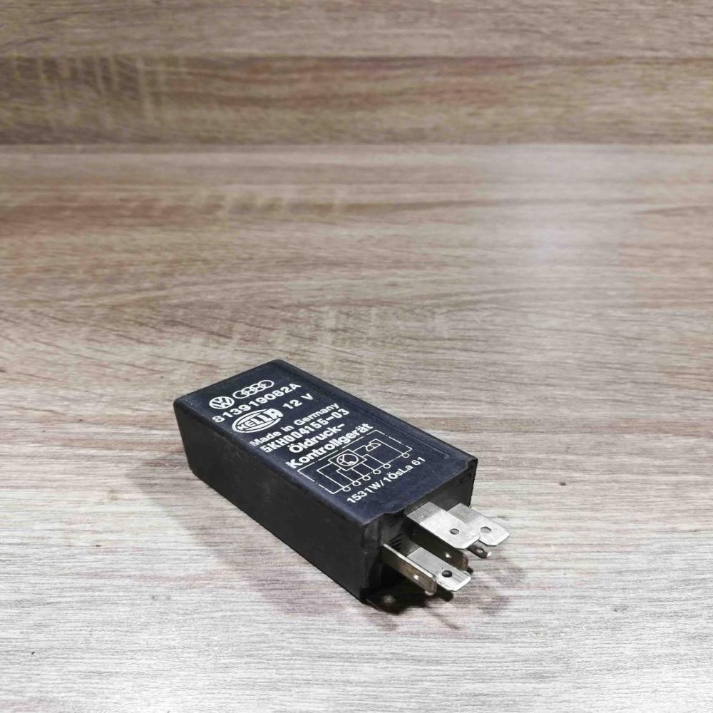 813919082a   Other relay Audi 80 90 B3