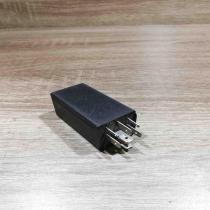 447959875 5ds004 433 01 318 Other relay Audi A6 S6 C5 4B