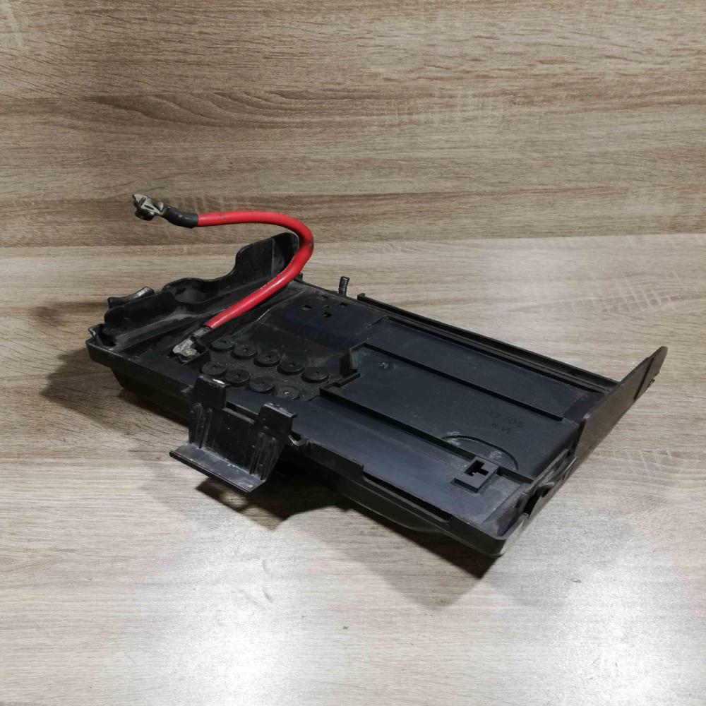 6q0937550f   Fuse module Seat Ibiza III (6L)