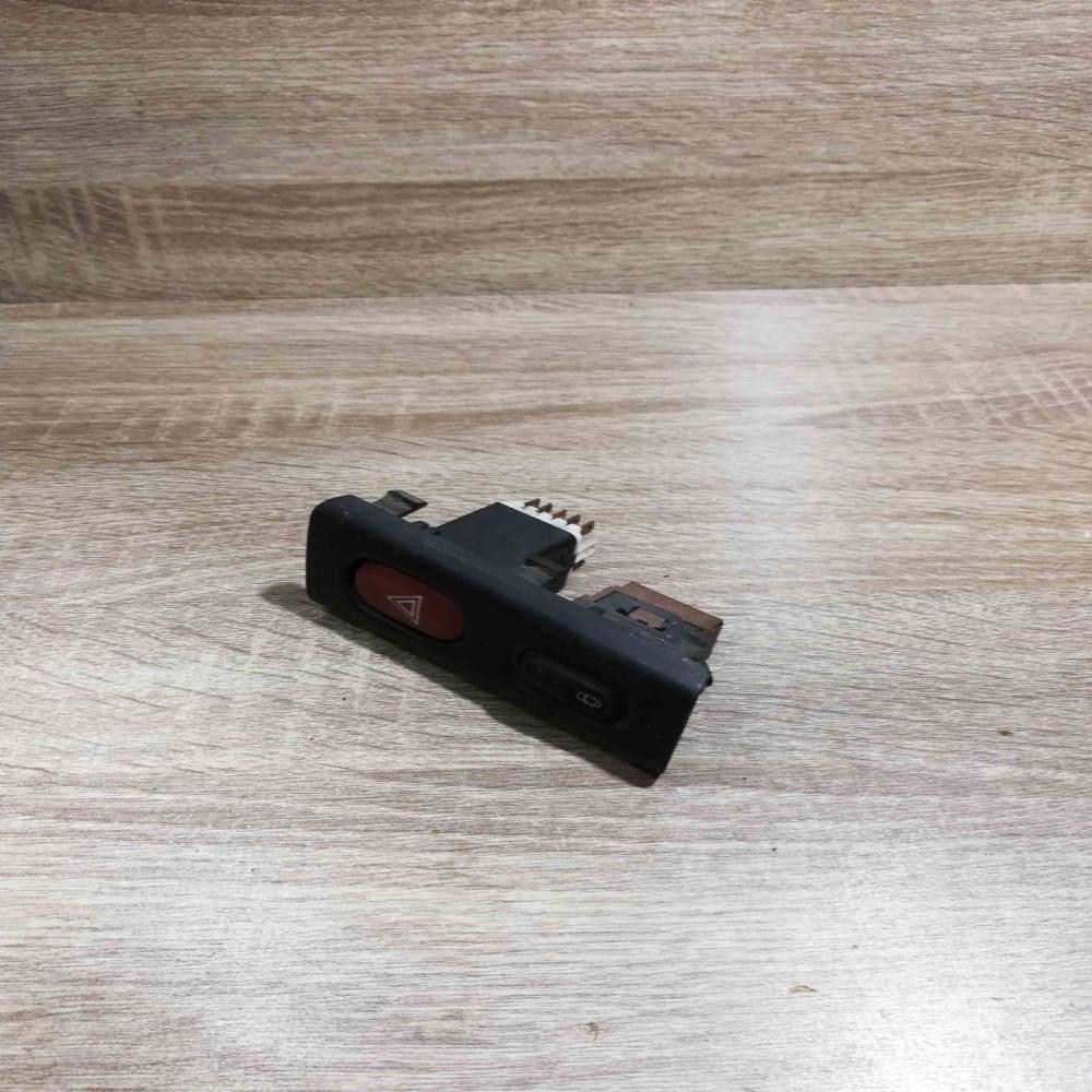 622955   Hazard light switch Ford Mondeo MK II